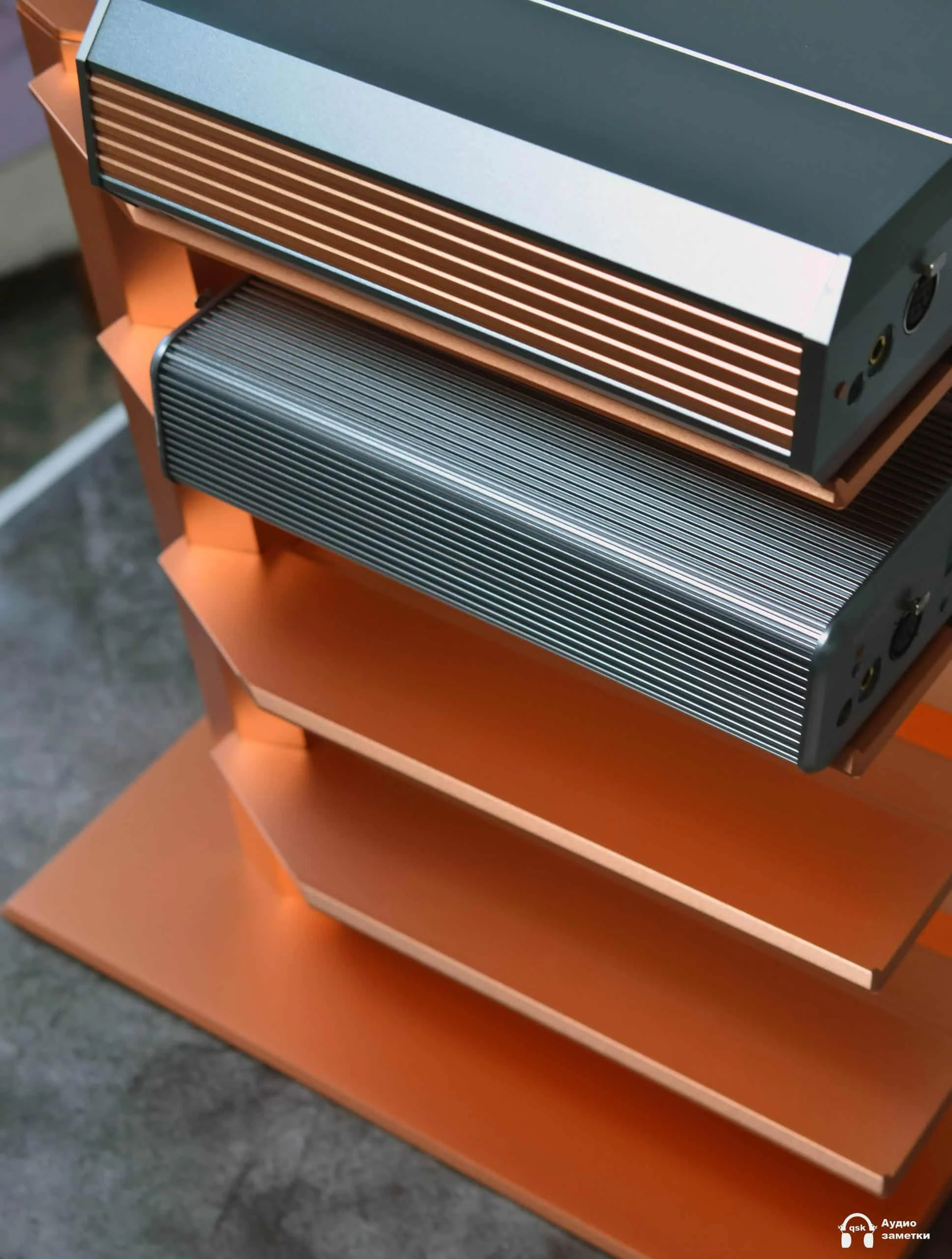 [🎶SG] BURSON AUDIO MOTHERSHIP 01 / MOTHERSHIP 02 ALUMINIUM EQUIPMENT RACK / MOTHERSHIP 03 COPPER GOLD FINISH - Image 19