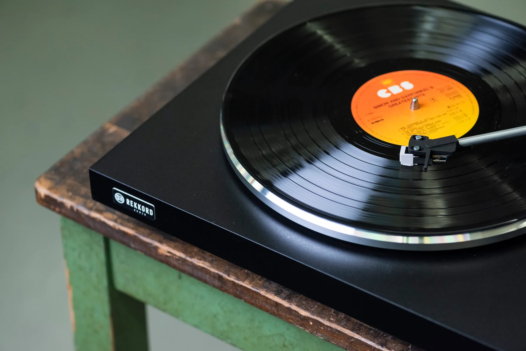 [🎶SG] REKKORD AUDIO F100 Fully Automatic Turntable - Image 5